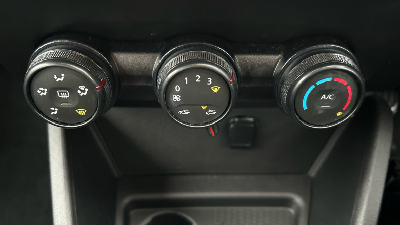 Dacia Duster 1.6 SCe Essential 5dr Petrol Estate